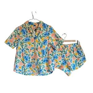 Old Navy Shorts Set XS Tropical Floral Summer Resort Lounge Beachy Casual Bright